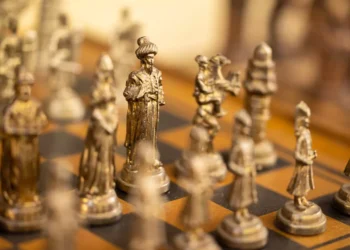 “The Significance of Economía in Our Society”