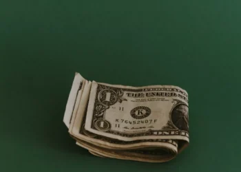 “The Power of Finanzas: Managing Your Money for Success”