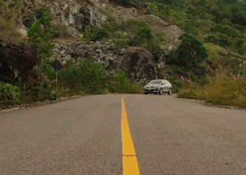 “Auto Racing: The Ultimate Blend of Speed, Skill, and Thrills”