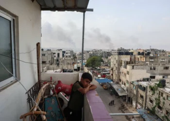 Israel ignores global outcry to send tanks into heart of Rafah