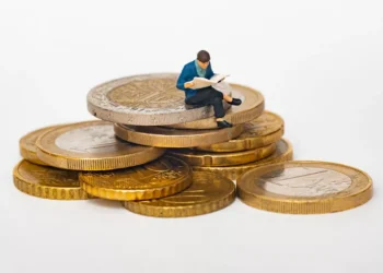 “The Power of Finanzas: Building a Strong Financial Future”