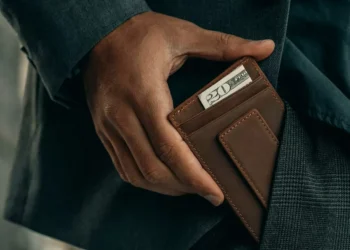 “Transforming Fear into Empowerment: My Experience with Finanzas”