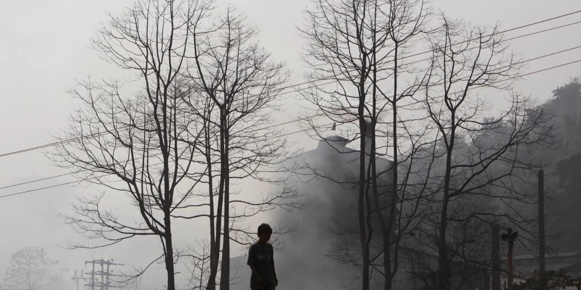 Climate talks urgently seek new aid package for vulnerable nations