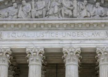 The Supreme Court Wants a Dictator