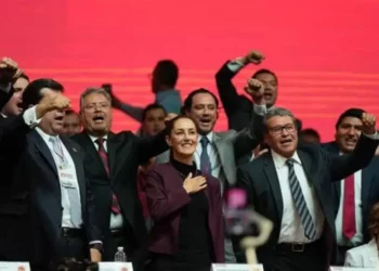 “Claudia Sheinbaum remarked that the accomplishments of Mexican workers equate to national success.”