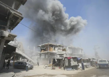 Israel launches new Gaza attacks as Netanyahu visits Washington