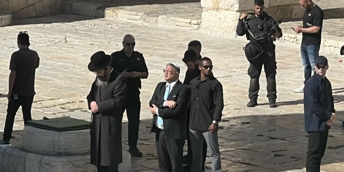 Israeli extremist minister Ben-Gvir risks Gaza talks with Al-Aqsa trip
