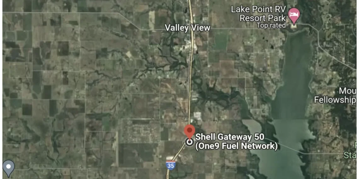 Man’s Dramatic Video Shows Inside of Shell Gas Station In Texas as Tornado Hit