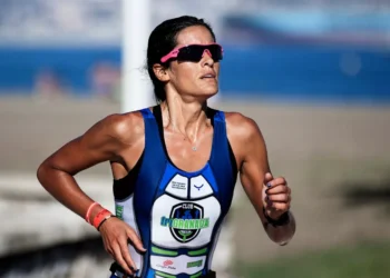 “The Evolution of Deportes: A Historical Perspective”