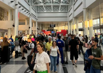 More countries urge citizens to leave Lebanon amid war fears