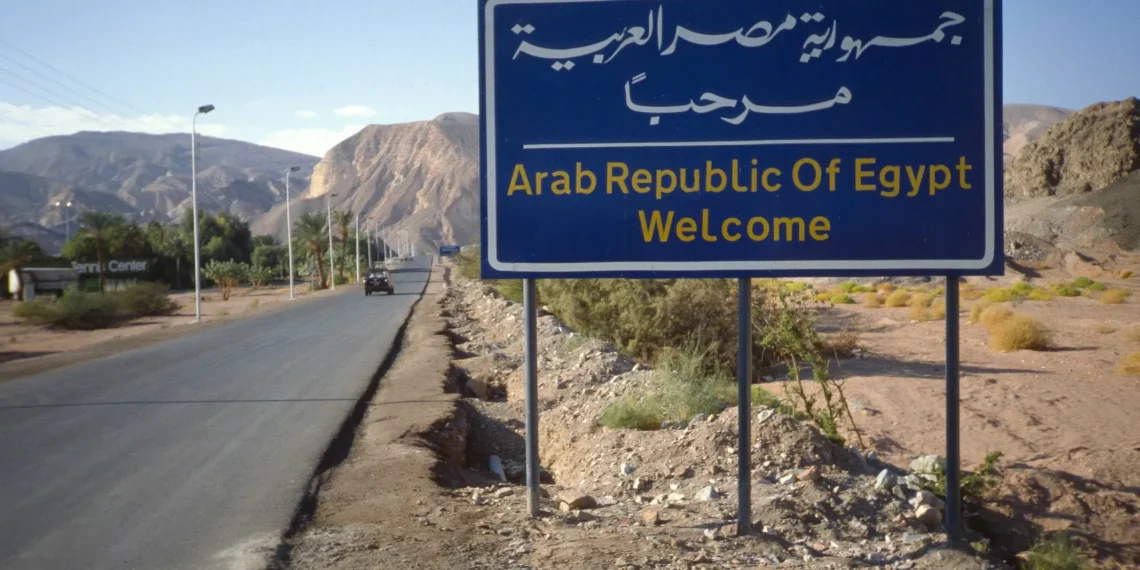 Tourists stabbed in Egyptian town near Israeli border