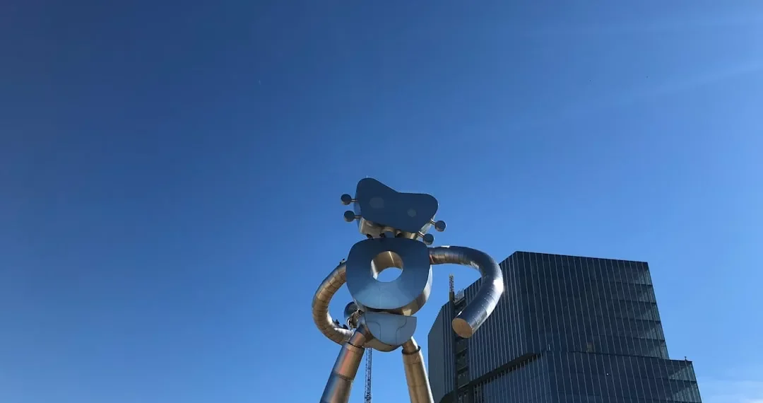 “Unleashing the Power of Música: Connecting People Through Sound”