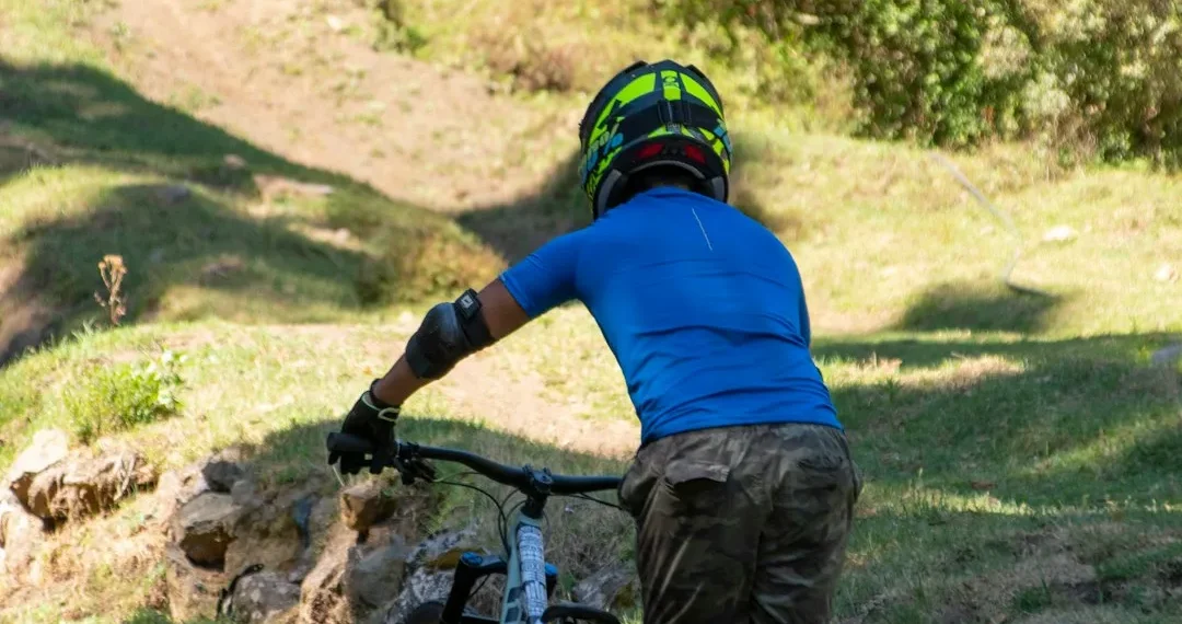 “The Power of Deportes: Uniting Communities Through Sports”