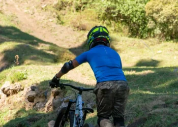 “The Power of Deportes: Uniting Communities Through Sports”