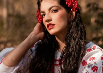 “The Jo of Art and Entertainment: Connecting and Inspiring”