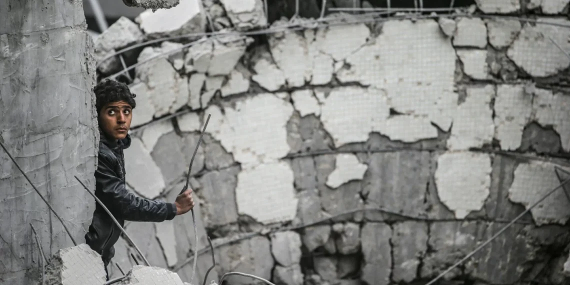 Israel ramps up central Gaza bombing, killing at least 17 people