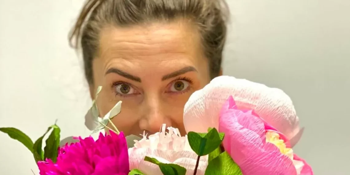 Floral Designer and Unwilted Founder Liz Carter Shares Her Holiday Party Must-Haves