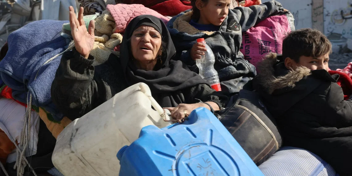 Israel chokes N. Gaza aid, allows 12 food, water trucks since Oct.