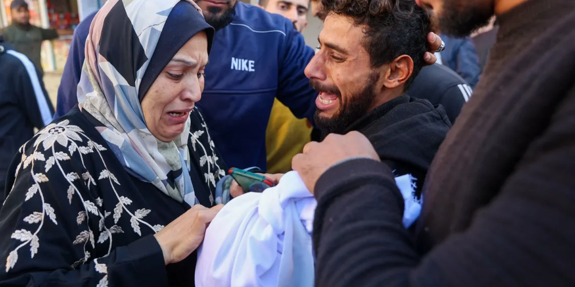 Israeli army rolls into Khan Younis, kills 48 more across Gaza