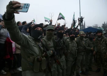 New Syria govt reaches agreement to disband anti-regime forces