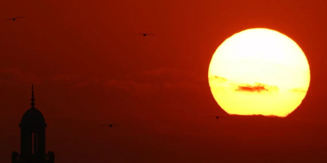 Climate change adds 41 days of dangerous heat around world in 2024