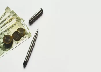 “The Vital Role of Economía in Our Society”