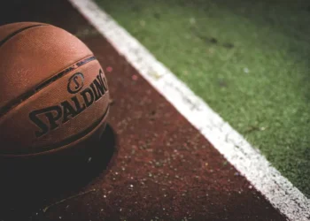 “The Enduring Impact of Deportes: From Ancient to Modern Society”