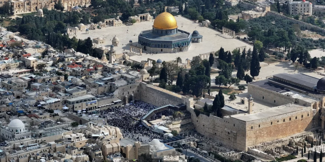 Palestine warns of far-right plots to bring Al-Aqsa to ground