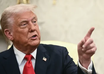 Trump warns Iran to abandon nuclear ambitions or face consequences