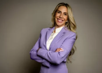 Erica Groussman Shares Her Wellness Routine Filled With Padel, Electrolytes, and TRUBAR Protein Snacks
