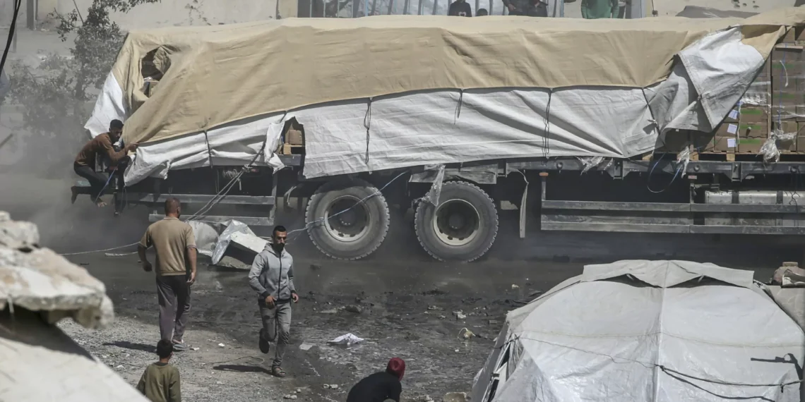 Israel tightens reins on US-backed Gaza aid, sidelining UN