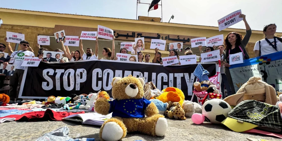 22 countries urge Israel to let aid inside Gaza amid starvation