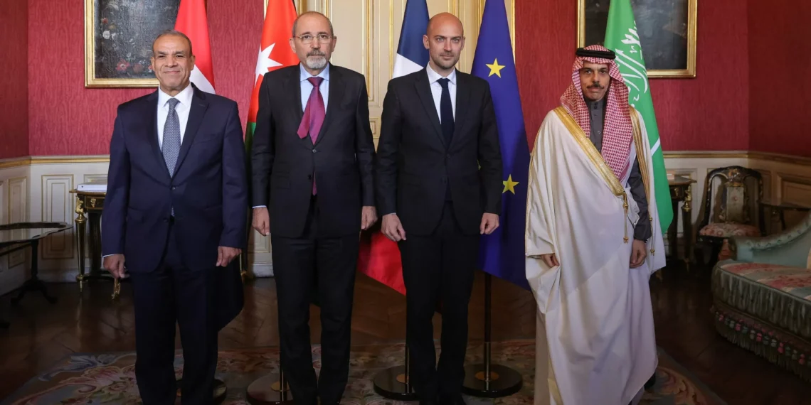 Top Arab diplomats discuss Gaza cease-fire with French FM