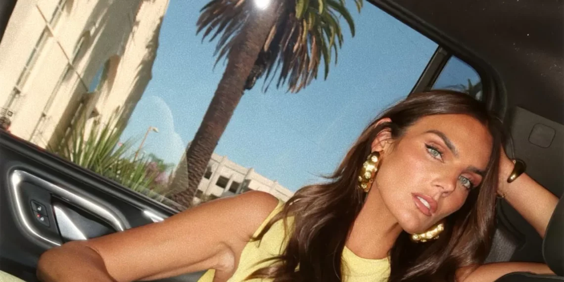 Social Media Star Tezza Barton Reveals the Exact Method She Uses to Take Perfect Photos