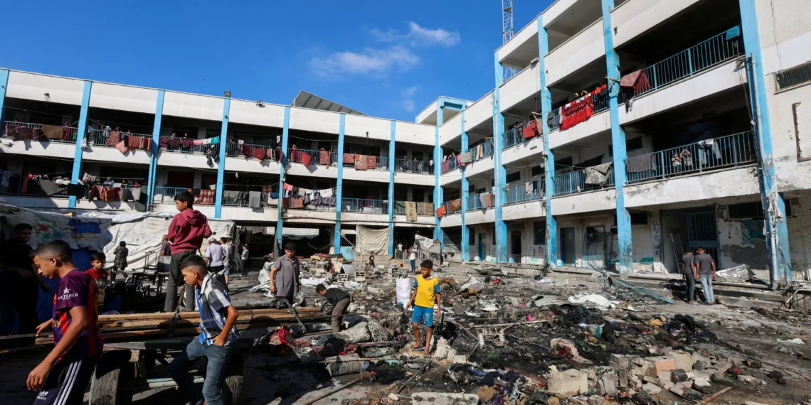 Israel to confine Palestinians in area likened to concentration camp