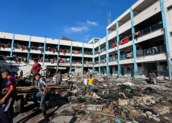 Israel to confine Palestinians in area likened to concentration camp