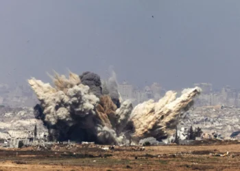 Israel’s refusal to withdraw holds up Gaza cease-fire talks: Sources