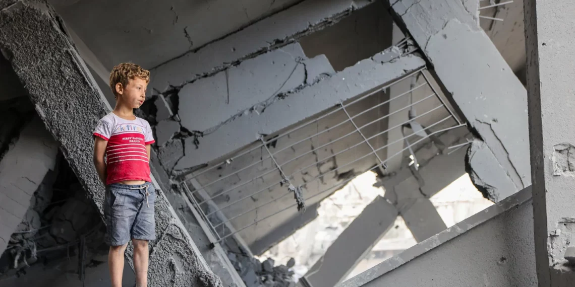 Israel intensifies Gaza bombing before key White House talks