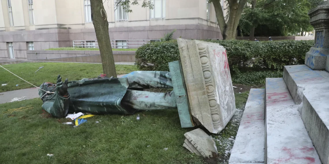 Trump Is Putting Confederate Statues Back Up. Here’s Why They Must Fall Again.