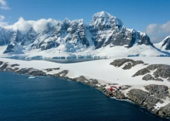 Pollution surges in Antarctica amid booming tourism: Scientists