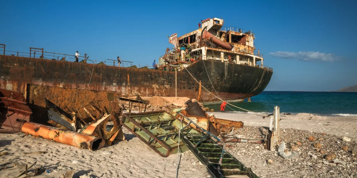 76 dead as boat carrying Ethiopian migrants capsizes off Yemen