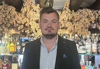 ‘I’ve taken over a Michelin pub – but don’t intend to keep its coveted star’