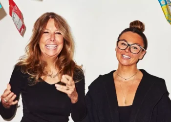 Val and Breezy Griffith Share Their SkinnyDipped Snacking Secrets and Why Stars Are Eating Them Up