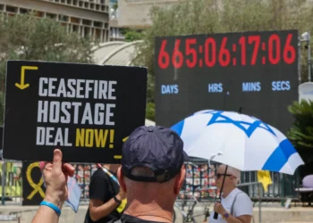 US envoy meets hostage families as Gaza cease-fire calls grow