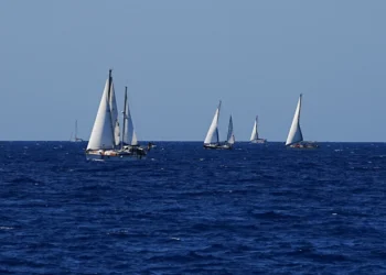 Israeli vessels approaching Sumud flotilla to stop it