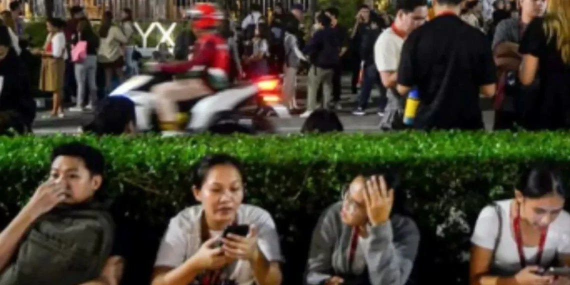 At Least 31 Killed After 6.9 Magnitude Earthquake Shakes Central Philippines