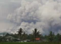 Indonesia’s Mount Semeru Erupts, Spews Ash 13km Into Sky; Hundreds Evacuated Amid High Alert