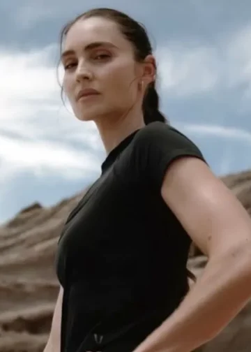 Kaia Gerber’s Trainer Kirsty Godso Says Channeling Lara Croft’s Style at the Gym Is the Ultimate Workout Hack