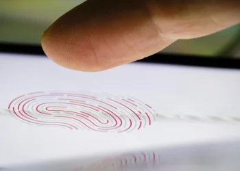 Washington Post Raid Is a Frightening Reminder: Turn Off Your Phone’s Biometrics Now