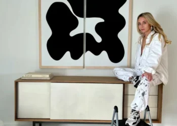 Hannah Polskin Shares Why Pink, Gwyneth Paltrow, and More Celebs Are Filling Their Homes With Her Livable Art